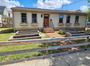 35 Harkness St, Providence, RI 02909