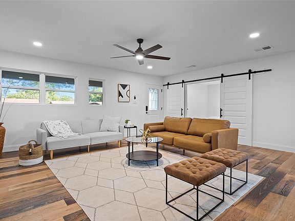 5th image of 4902 Russet Hill Dr