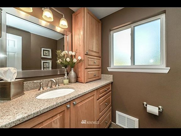 5th image of 26020 Marine View Dr S
