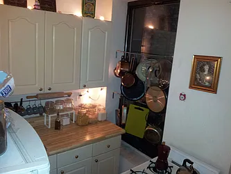 Rented by Elinor Taasa, LREB