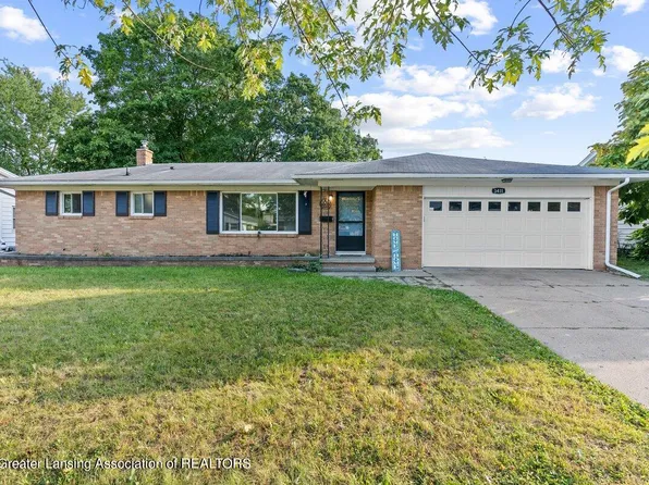 3411 Pickwick Pl, Lansing, MI 48917