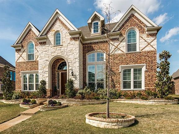2nd image of 2896 McGregor Dr