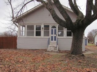 4854 Wanda Rd, Roxana, IL 62084