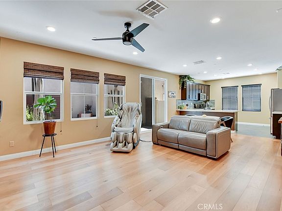 5th image of 8593 Founders Grove St