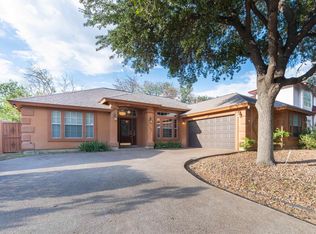 1806 Woodland Dr, Laredo, TX 78045