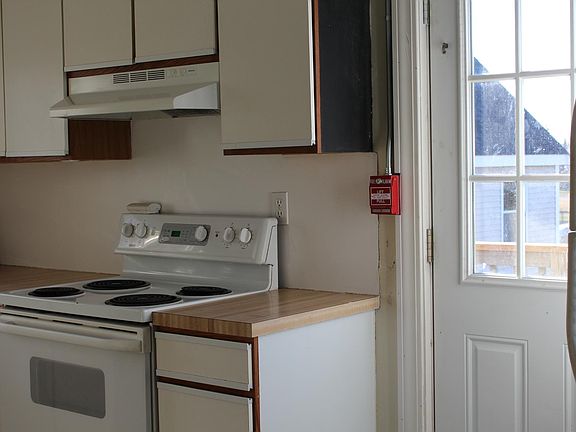 kitchen to back deck