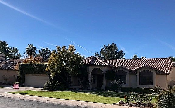 2nd image of 1140 N Date Palm Dr