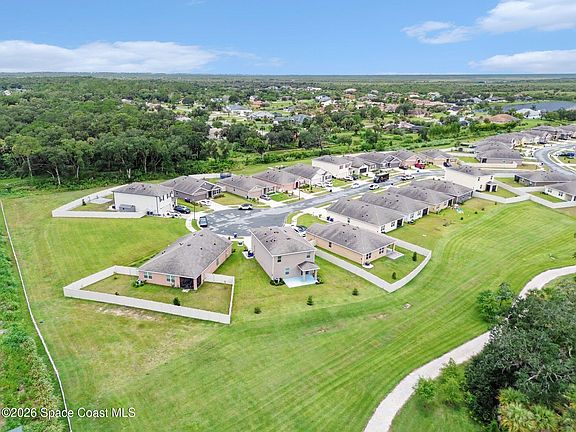 2nd image of 1618 Laburnum Ave