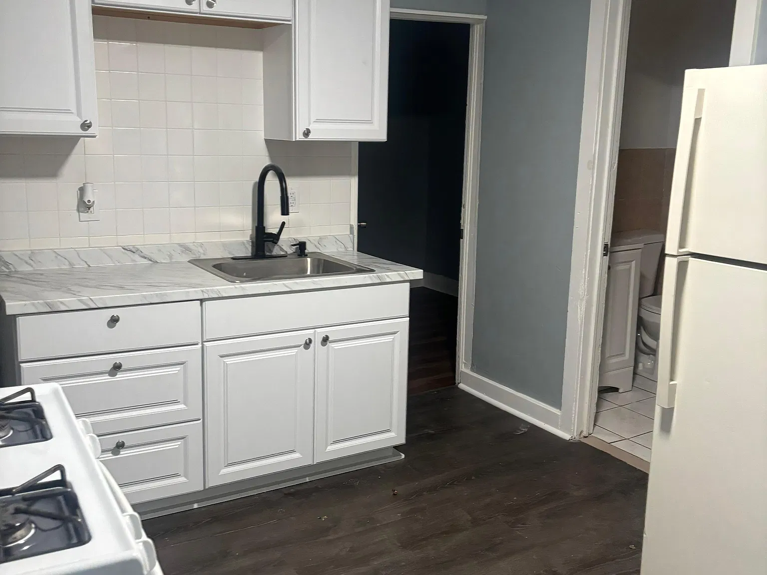3 bed, 1000 sqft, $1,400 — Photo 3