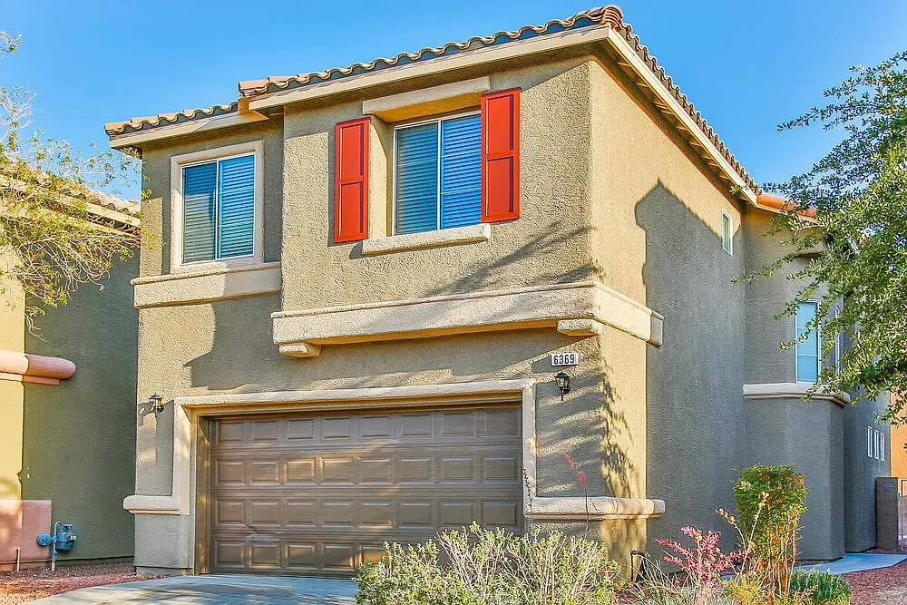 4 bed, 2.5 bath, 1896 sqft, $3,150 — Photo 1