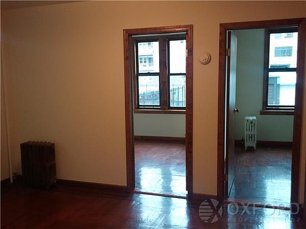 1st image of 2315 31st Ave APT 1R