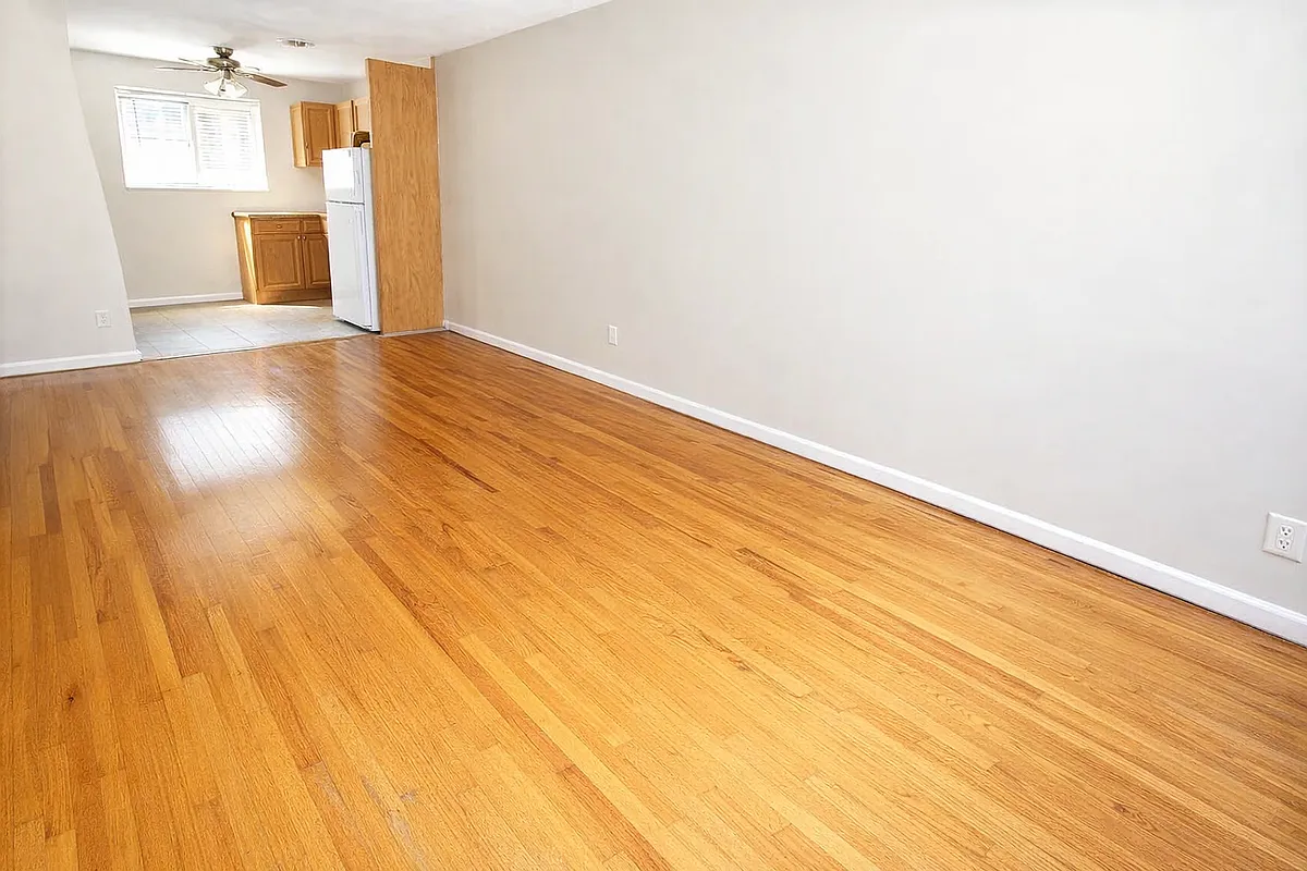 Building Photo - 6618 Dalzell Pl