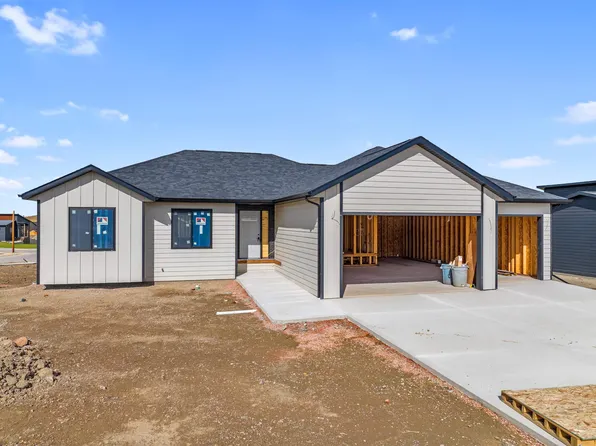 3002 Rombauer Dr, Rapid City, SD 57703