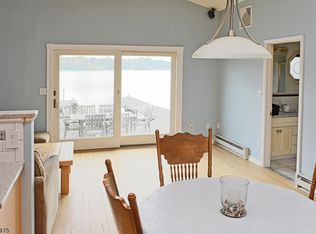 31 Shore Rd, Lake Hopatcong, NJ 07849