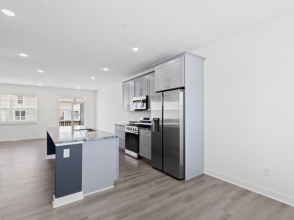 5th image of 3153 Clover Ridge Dr