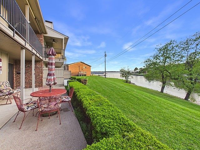 1st image of 849 S Gun Barrel Ln #B4