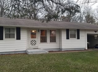 10046 Evergreen Dr, Manito, IL
