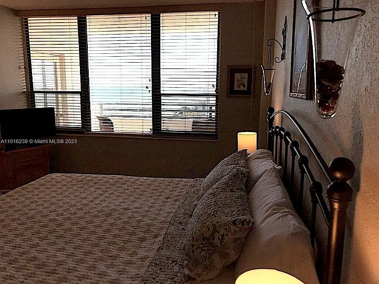 3505 S Ocean Dr #1115 — Photo 7