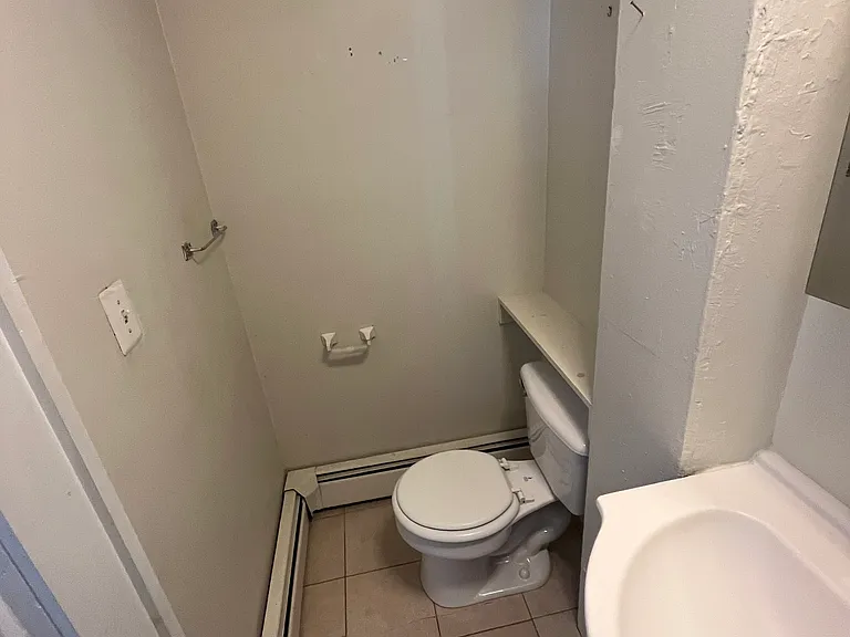 183 Harvard St #3A — Photo 33
