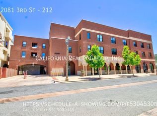 42081 3rd St APT 212, Temecula, CA 92590