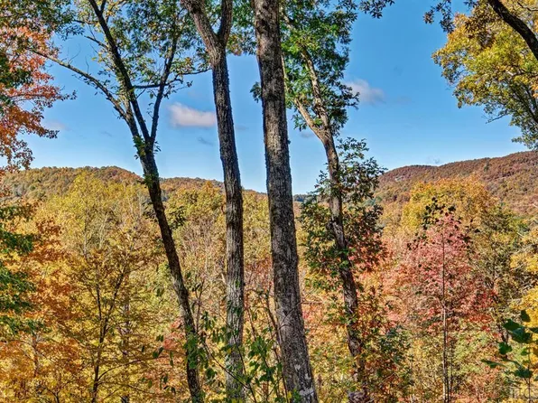 400 Trails End Ln, Cullowhee, NC 28723