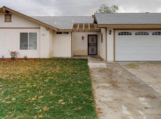 931 Murphy Dr, Lemoore, CA 93245