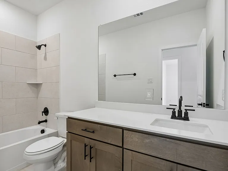 2nd Floor Bathroom