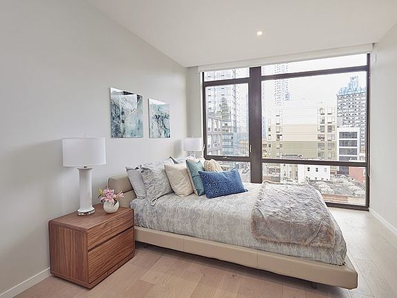 5th image of 2412 42nd Rd APT 3C
