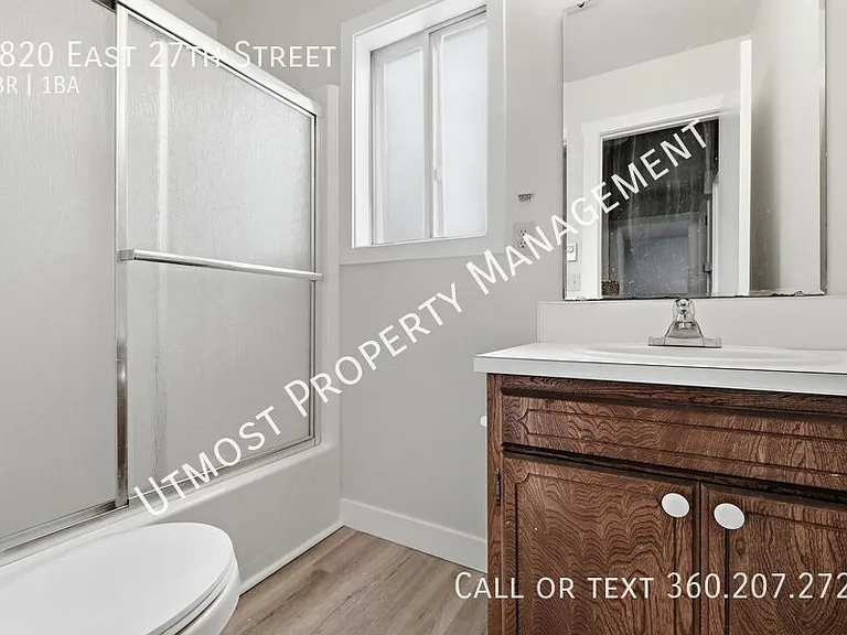 1820 E 27th St — Photo 9
