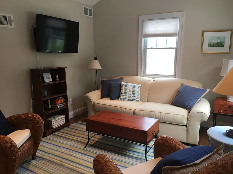 407 Succotash Rd — Photo 9