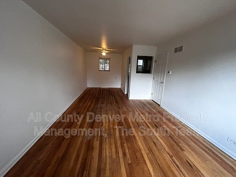 2 bed, 1.0 bath, 832 sqft, $1,645 — Photo 4