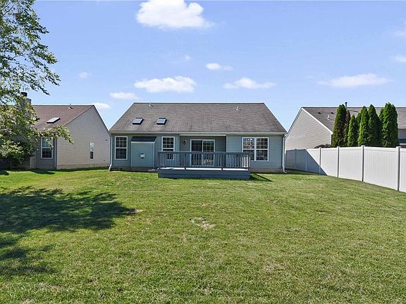 5th image of 5025 Ravenway Dr