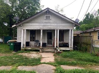 3282 Simmons St, Houston, TX 77004