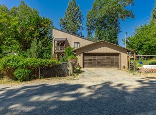 485 Hixson Dr, Grants Pass, OR 97526