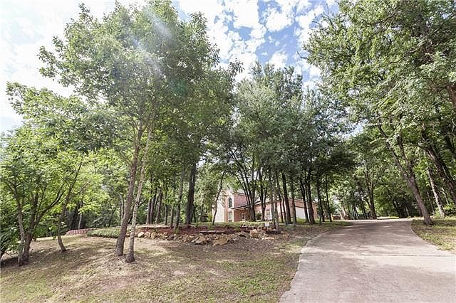 1st image of 448 Meandering Way
