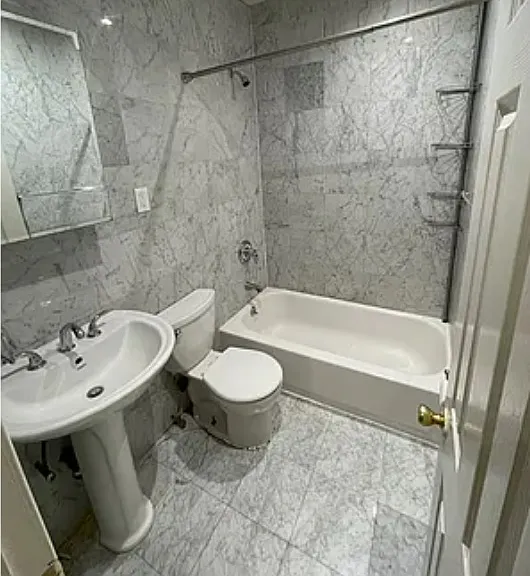 264 W 19th St #35 — Photo 6