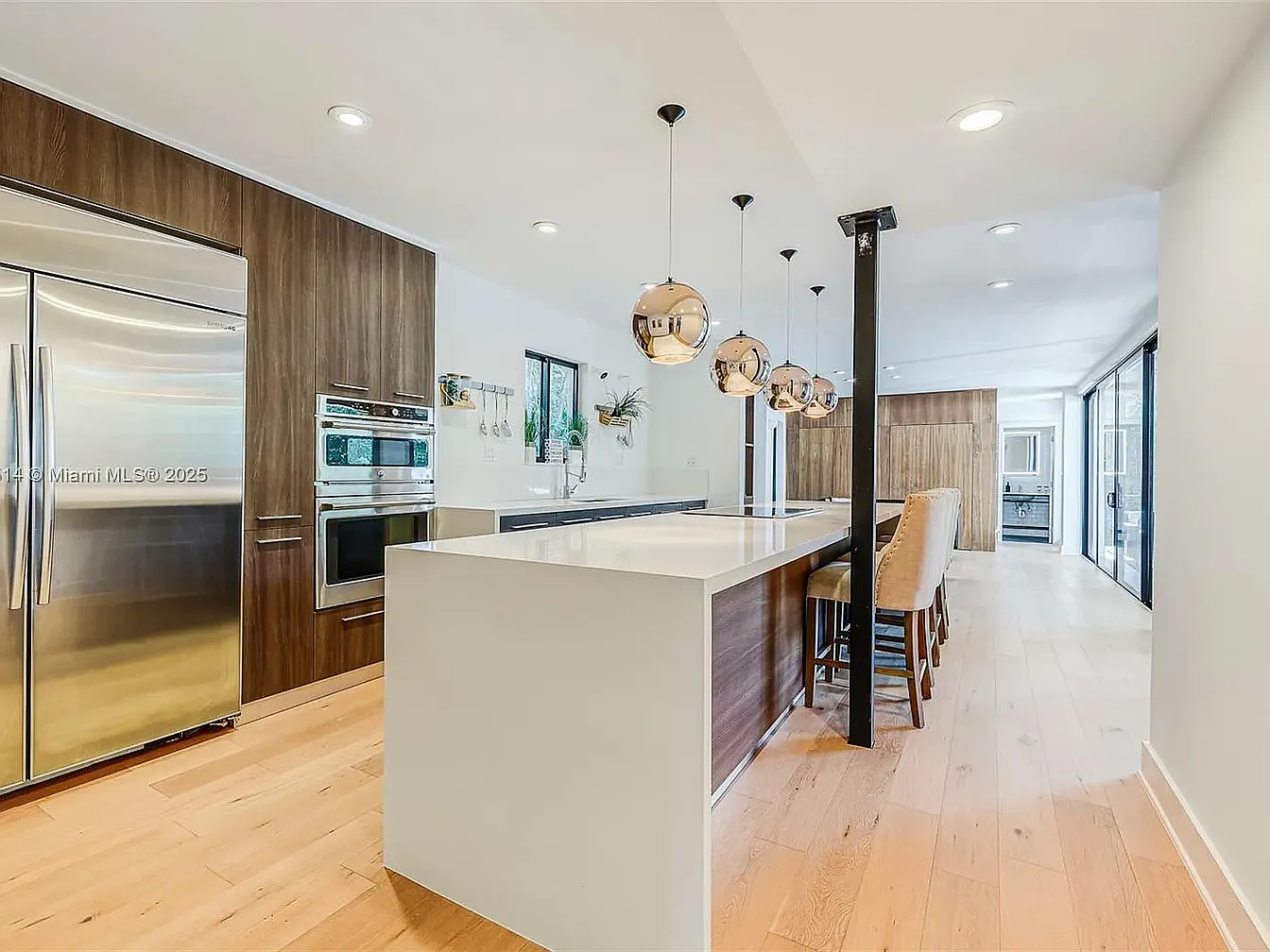 4 bed, 3080 sqft, $23,000 — Photo 4