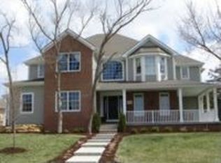 1334 Stonecreek Dr, Lawrence, KS 66049