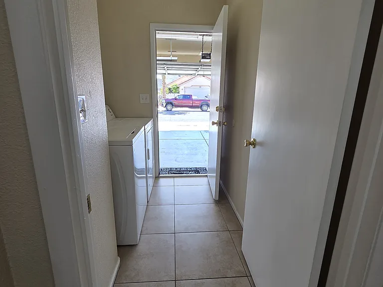 1904 Betsy Ross Dr — Photo 5