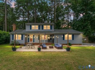 422 E Banbury Rd, Tappahannock, VA 22560