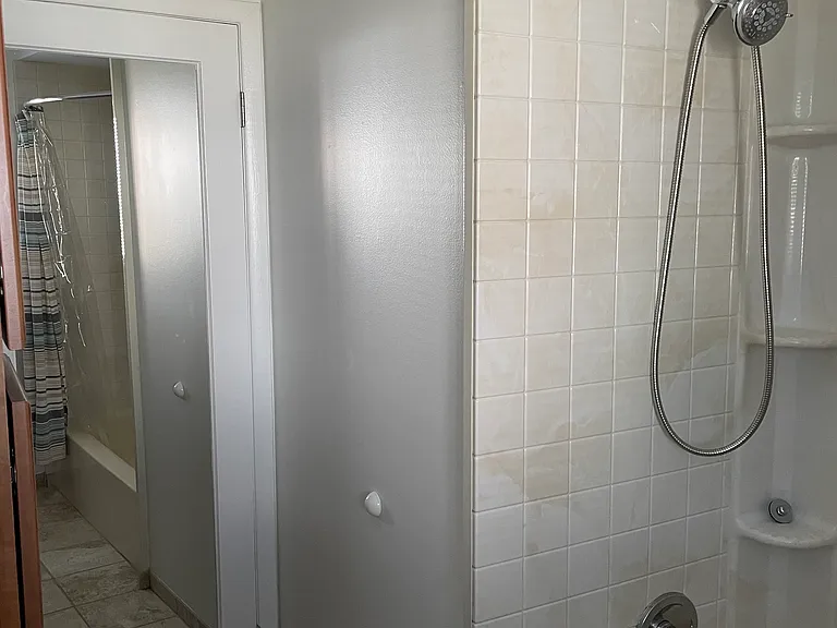 1075 Lalond Ave — Photo 19