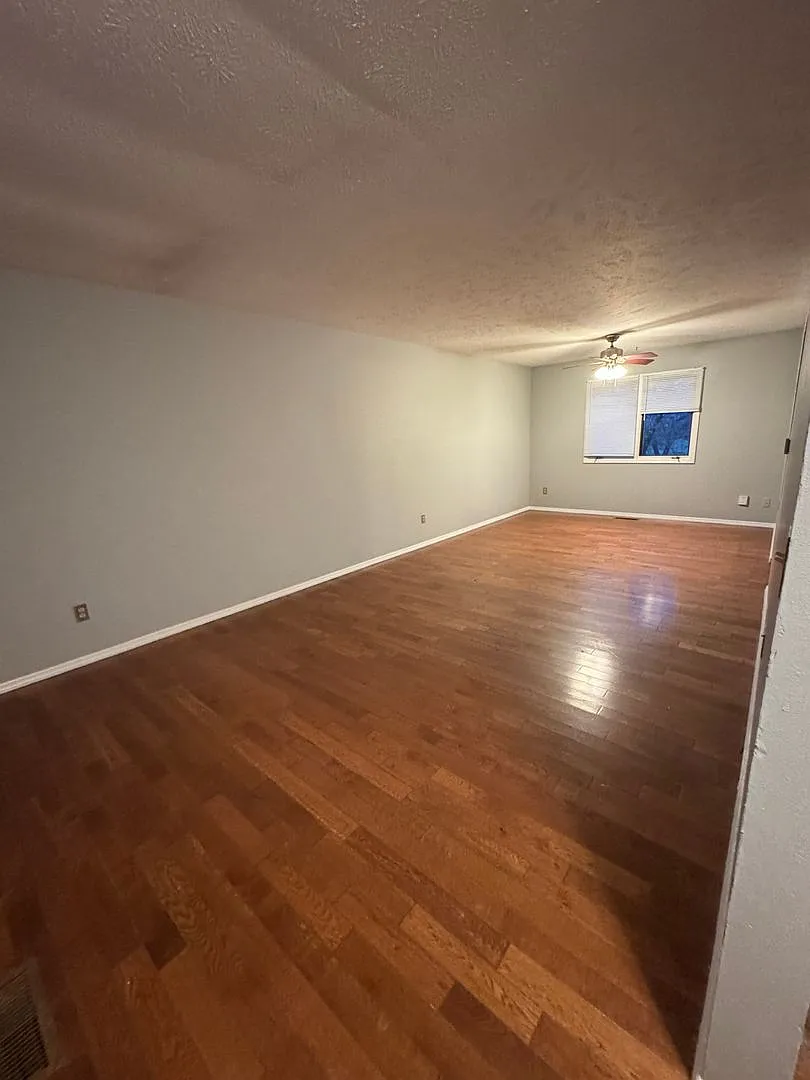 Building Photo - 1408 Challis Dr