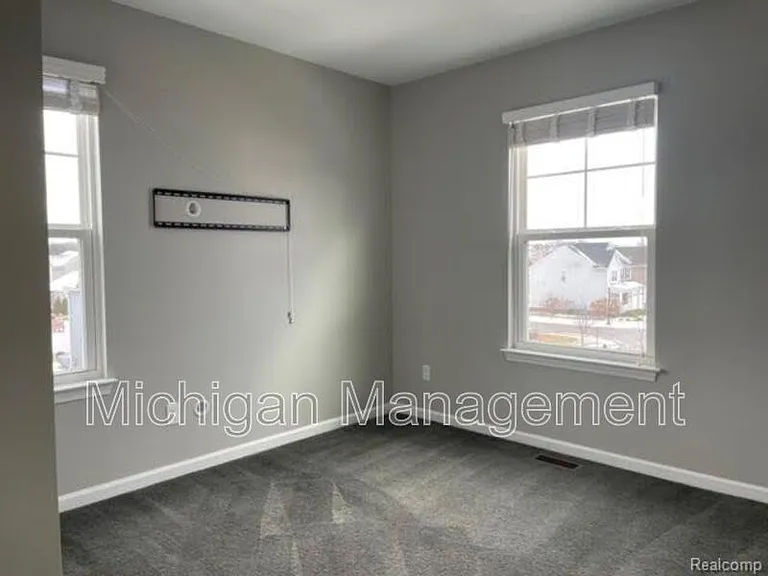 411 Wright St — Photo 17