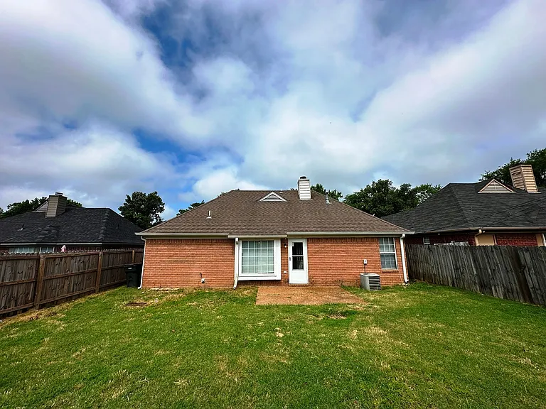 3812 Clarion Dr — Photo 18