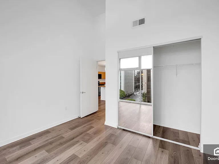 630 W 6th St #615 — Photo 19
