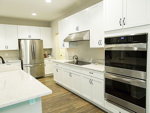 5th image of 4150 Nichols Ln