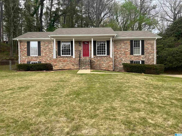 4410 Oak Lane Cir, Pinson, AL 35126