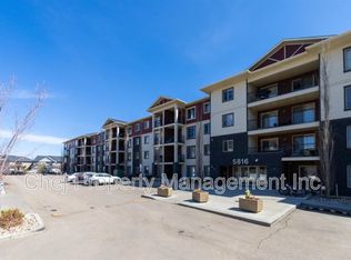 5816 Mullen Pl NW #320, Edmonton, AB T6R 0W3