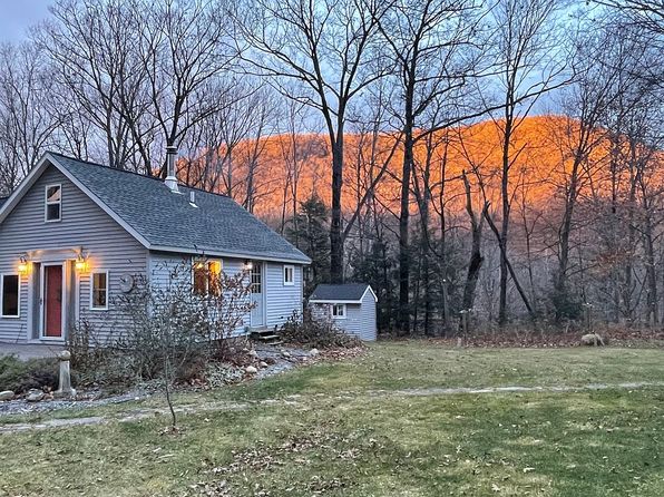 2902 Danby Pawlet Rd