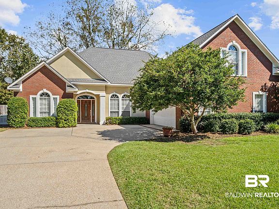 2nd image of 19378 Fairfax Dr